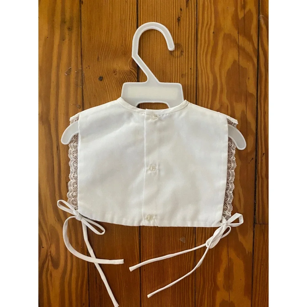 New VTG  Michael de Leon  White christening bib Floral Embroidery Lace collar